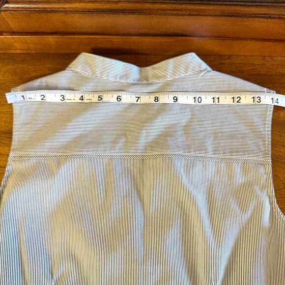 Reitmans black and white pinstripe sleeveless button down top shirt blouse - Picture 6 of 11